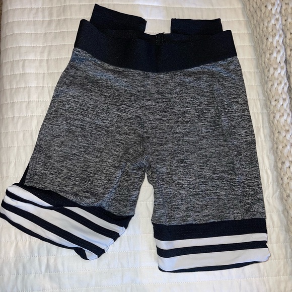 Bombshell Sportswear Leggings - Picture 5 of 5